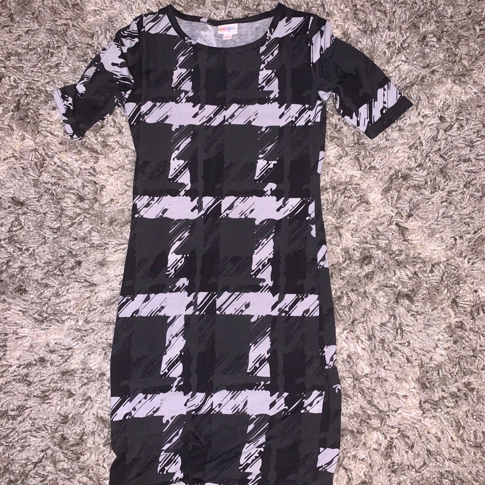 XS Lularoe Julia